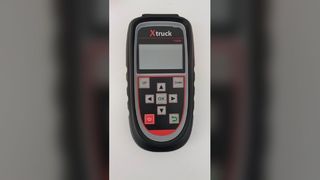 Máy kiểm tra cảm biến nitơ oxit ô tô Xtruck Y006 máy bơm urê