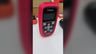 Công cụ chẩn đoán máy bơm urê Xtruck Y007 Công cụ chẩn đoán động cơ điện máy bơm urê